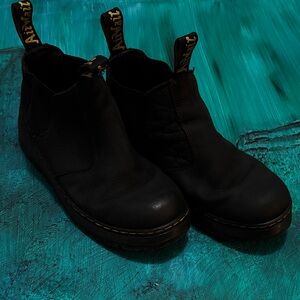 Dr. Martens Hardie Leather boots Black non slip 10